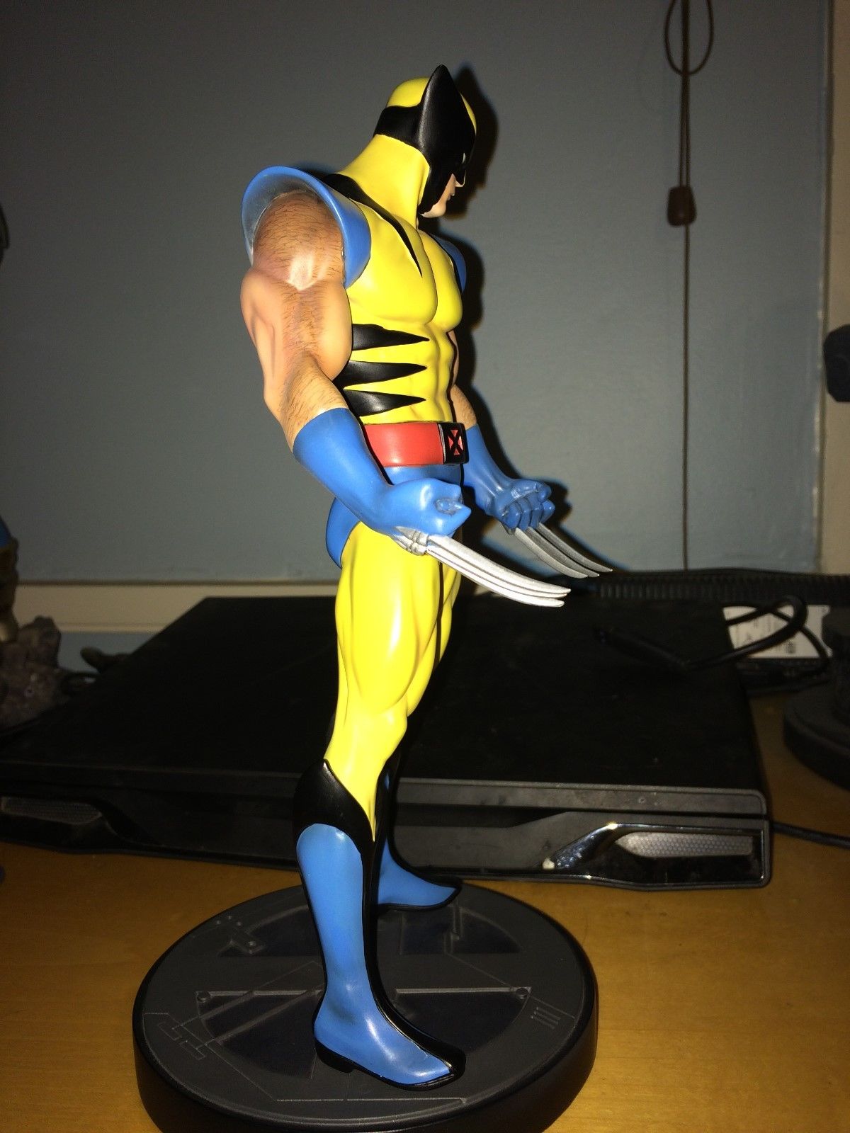 Marvel Comics Bowen WOLVERINE X-BELT MUSEUM VARIANT Statue 203/300 RARE