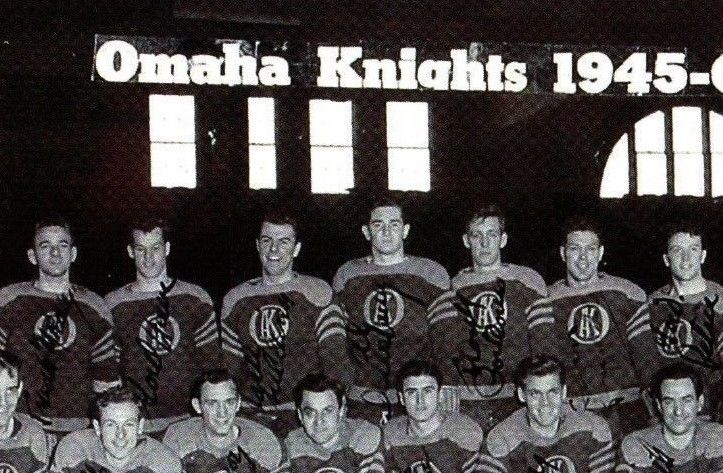 Gordie Howe Omaha Knights 1945-46 Team Photo reprint autographs - very RARE!!!