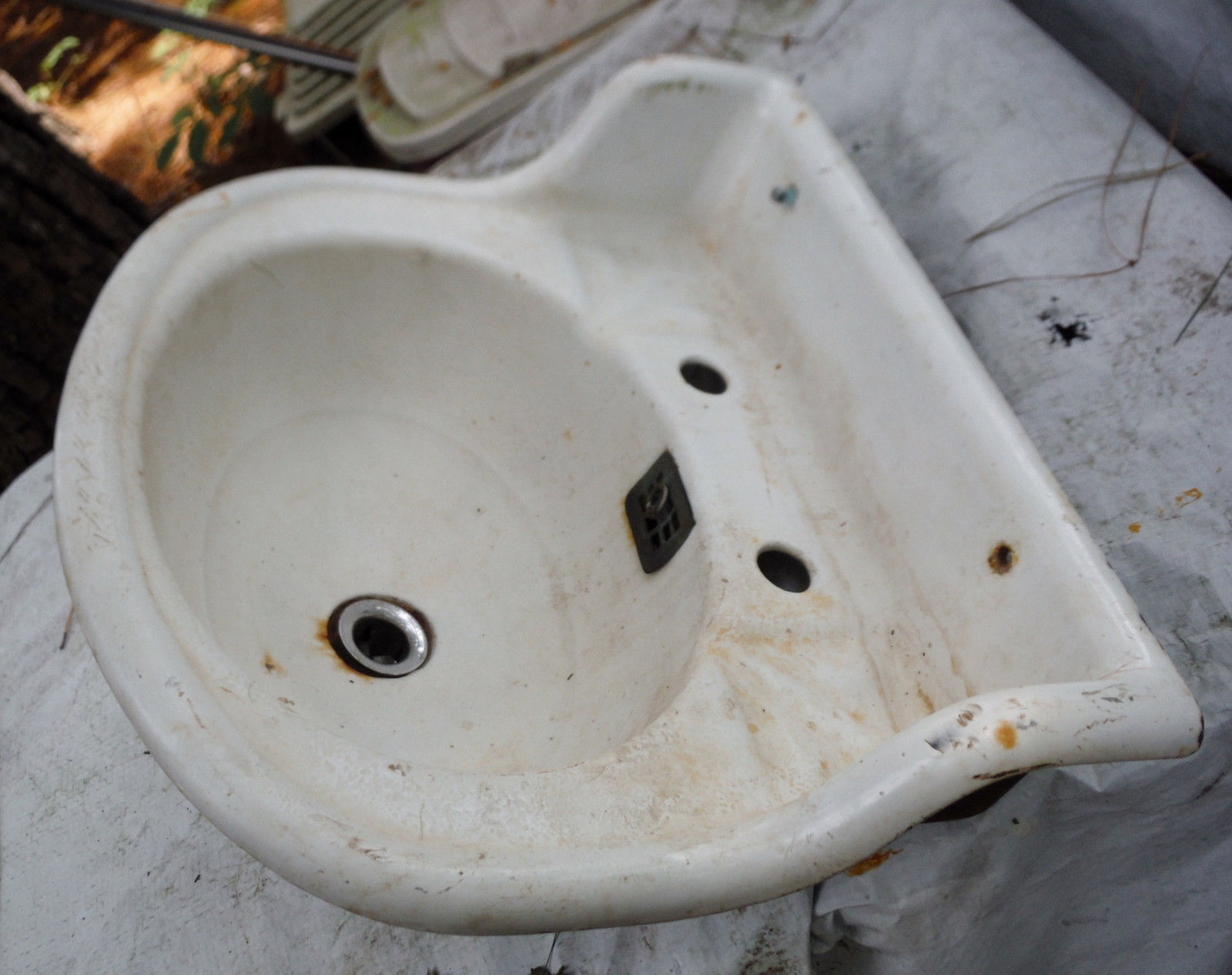 Antique Beautiful Embossed Cast Iron Porcelain Vintage Sink