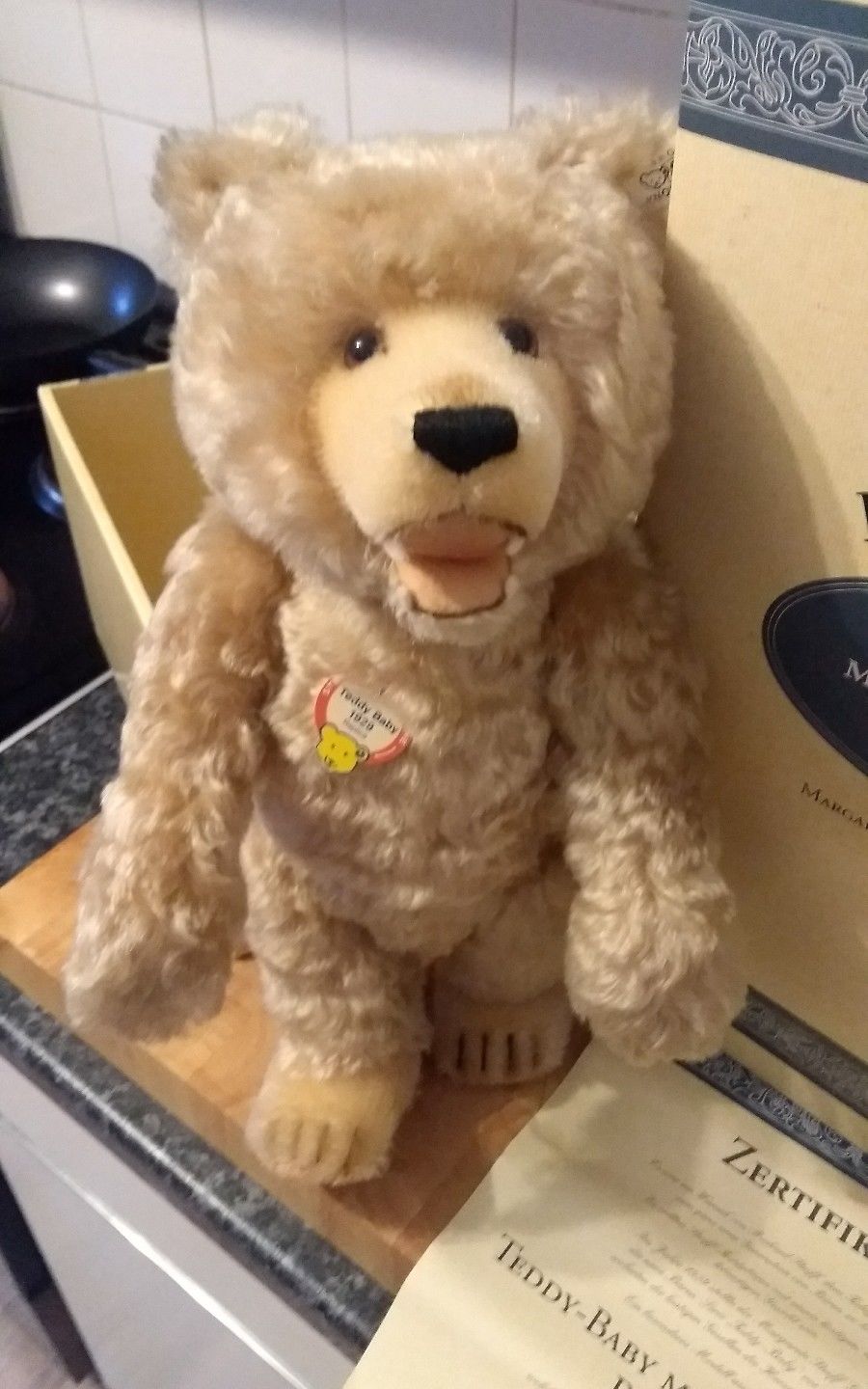 BOXED 1995 STEIFF BLONDE 35'* TEDDY BEAR WITH TEETH" LIMITED EDITION