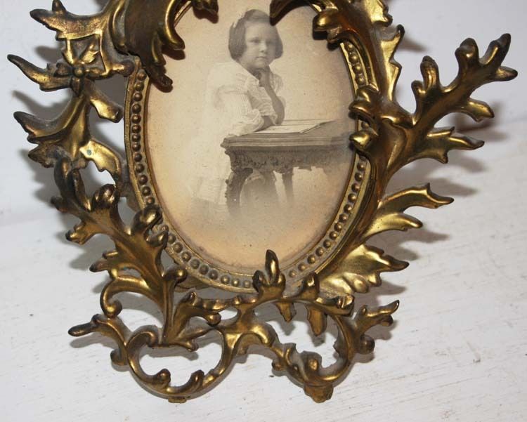 Beautiful Ornate Heavy Antique Brass Picture Frame