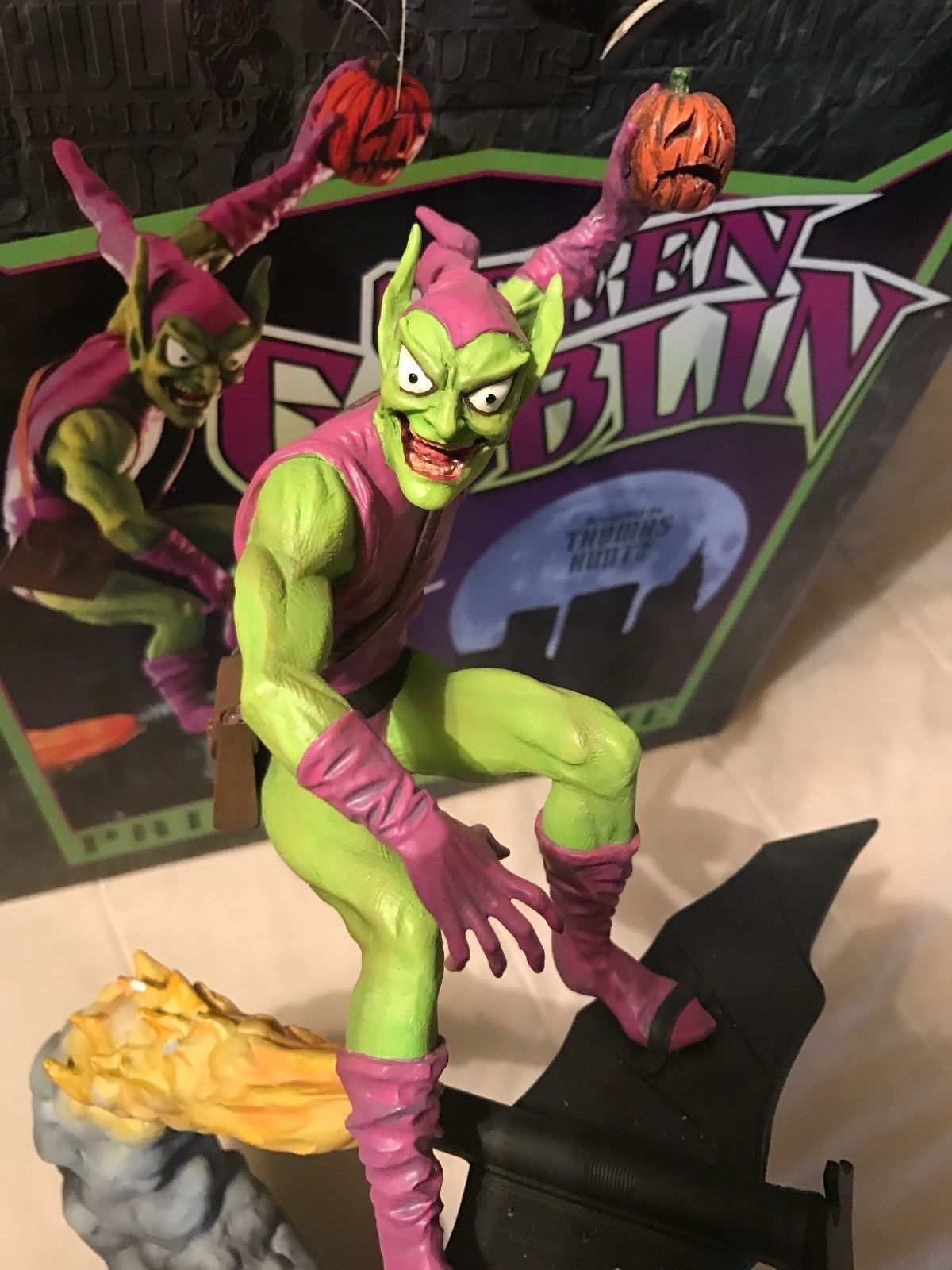 Bowen Designs Green Goblin 17" 1/8th Scale Limited Edition 1877 of 3000 Statue