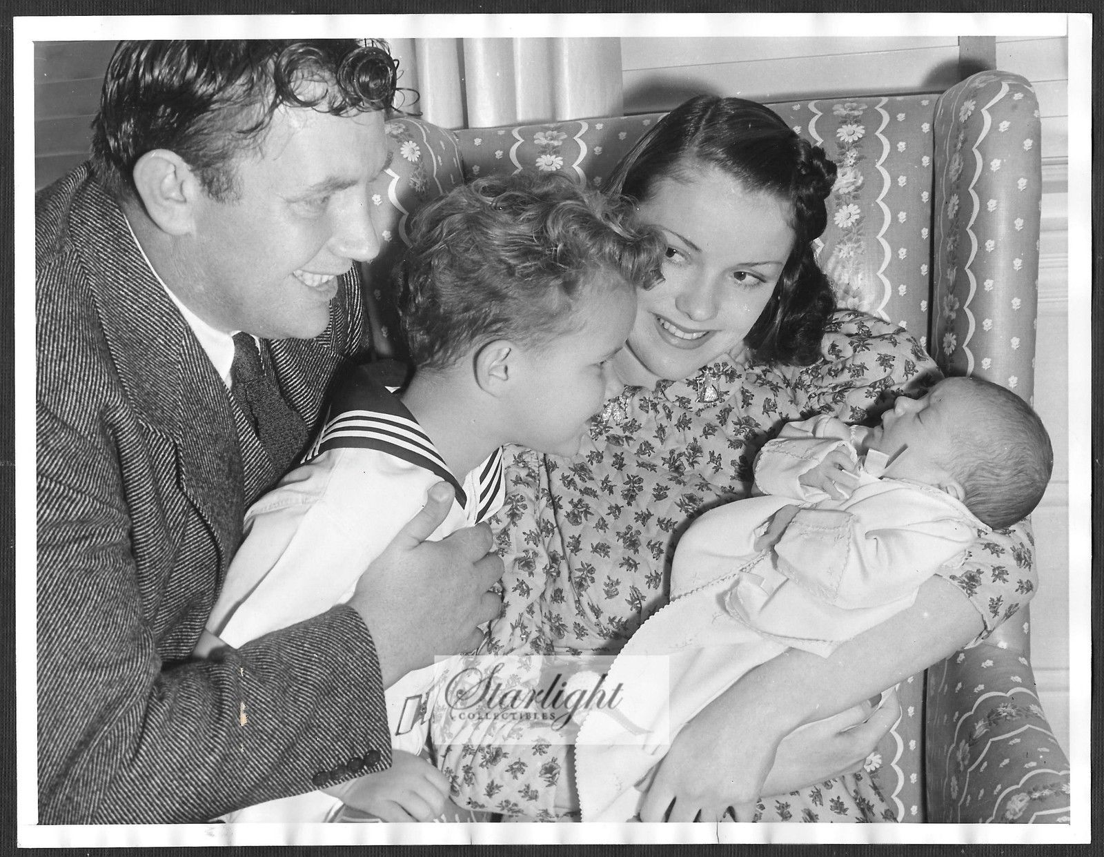 Character Actor Andy Devine LOT 2 ORIGINAL 1930s Candid At Home Press Photos