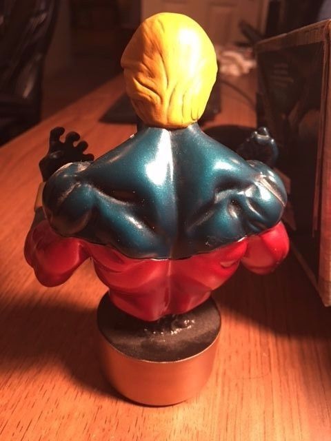 Bowen Captain Marvel Mini-Bust