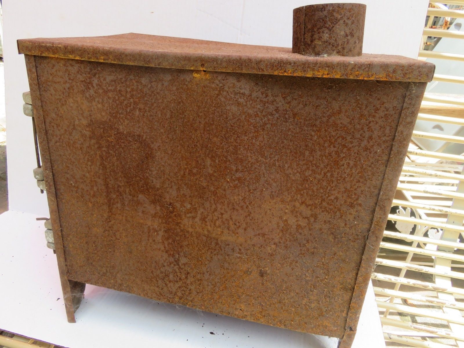 Antique parlor coal wood stove small metal warmer heater