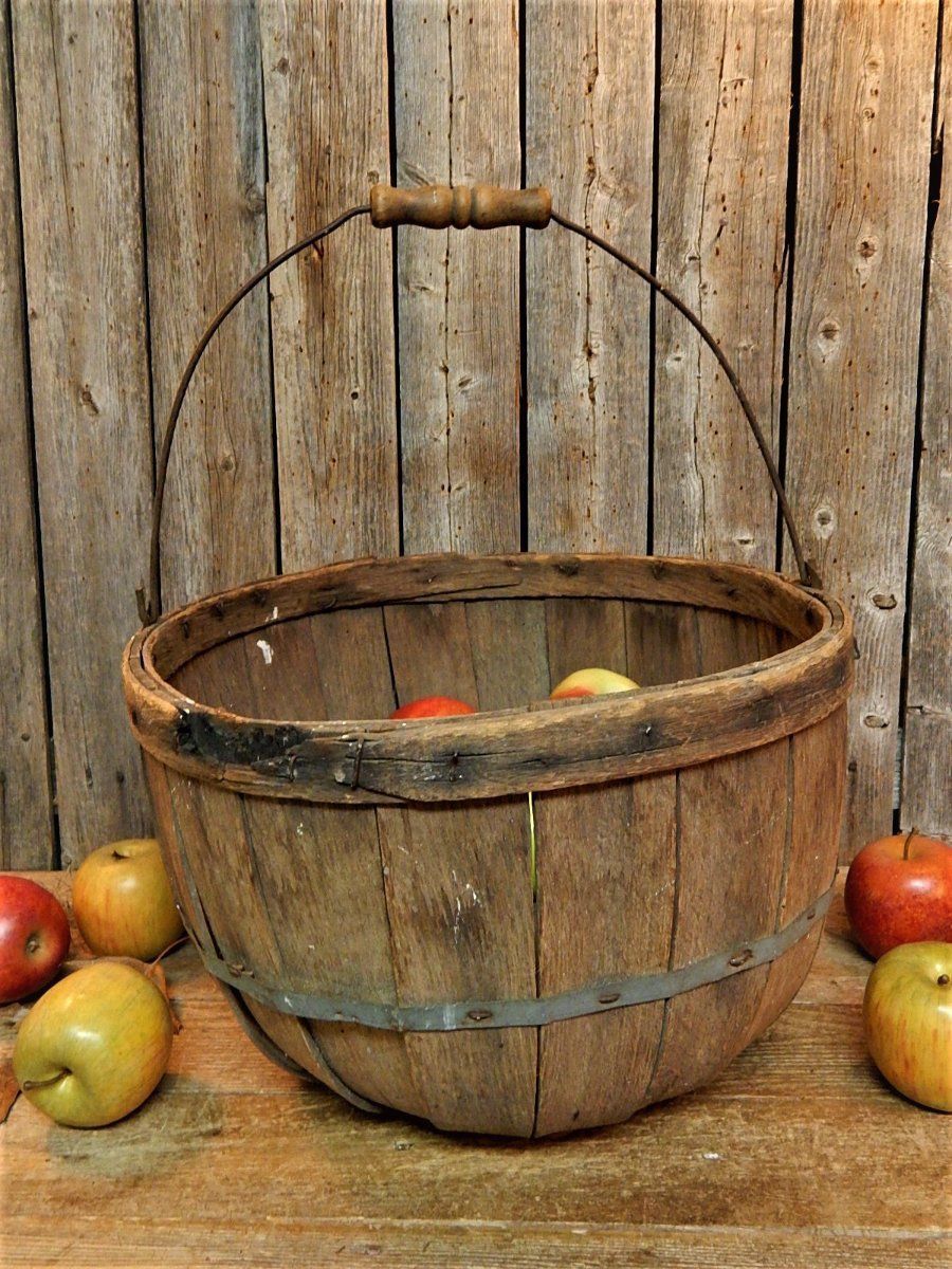Early Antique Wood Apple Basket Old New England Farm AAFA Bail Handle