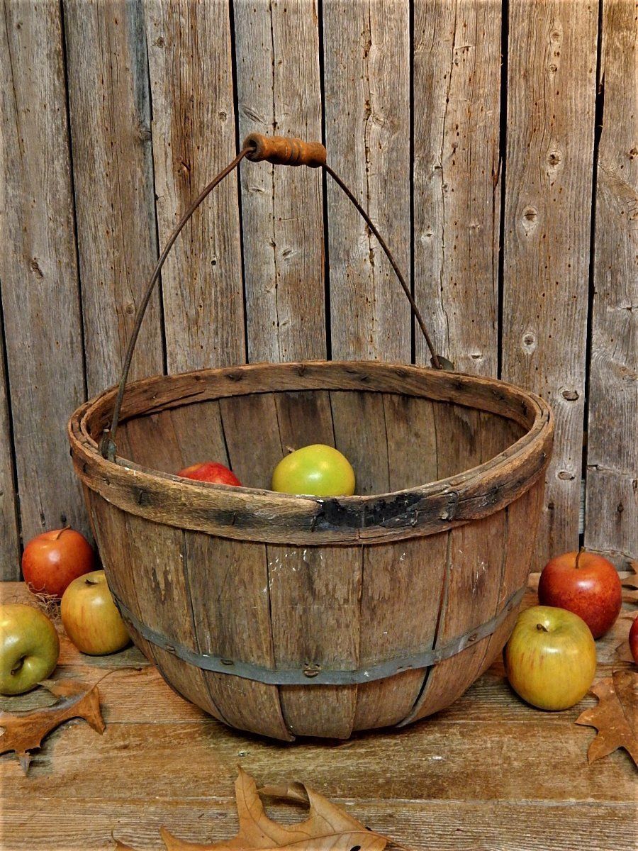 Early Antique Wood Apple Basket Old New England Farm AAFA Bail Handle