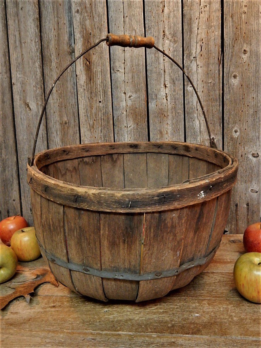 Early Antique Wood Apple Basket Old New England Farm AAFA Bail Handle