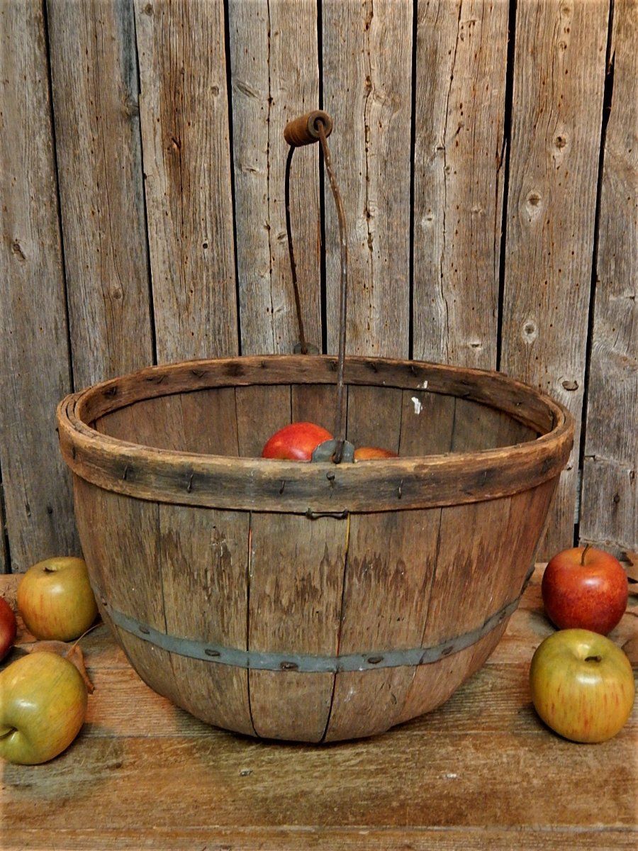 Early Antique Wood Apple Basket Old New England Farm AAFA Bail Handle