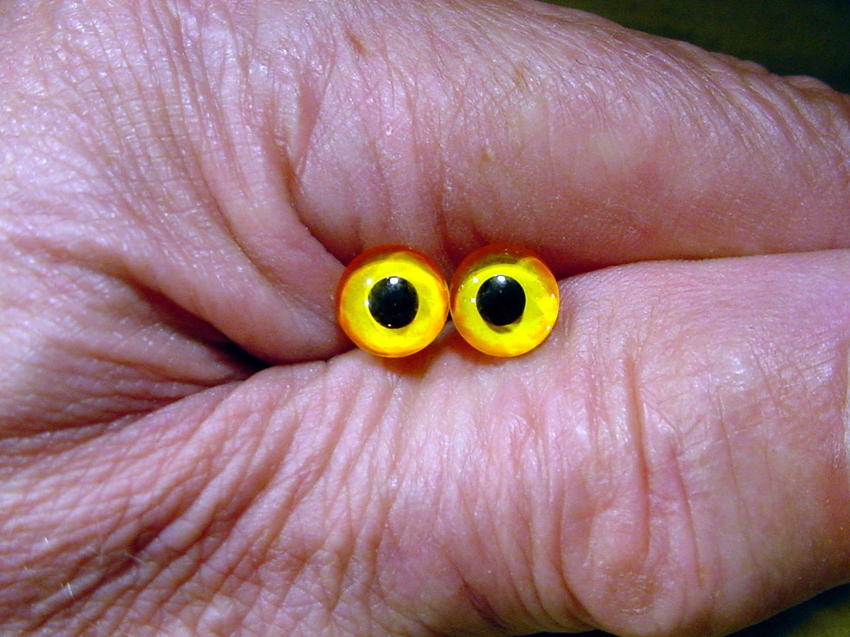 a pair vintage solid Glass Eyes size 8 mm teady bear taxidermy age 1910 Art A19