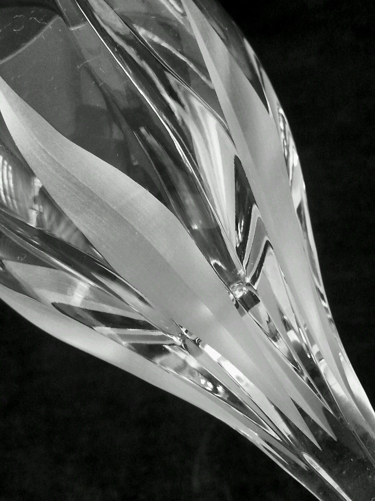 Elegant vintage heavy cut crystal wine glasses [set of 4], 8.125 inches