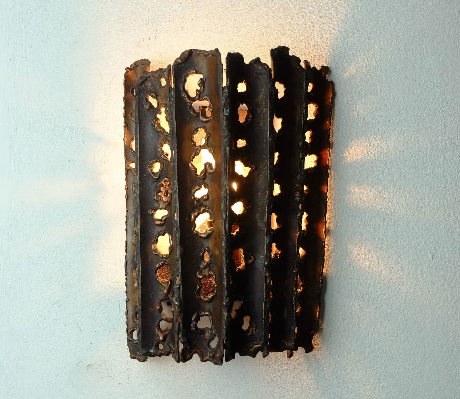 1960s mid century modernist brutalist copper WALL LAMP sconce