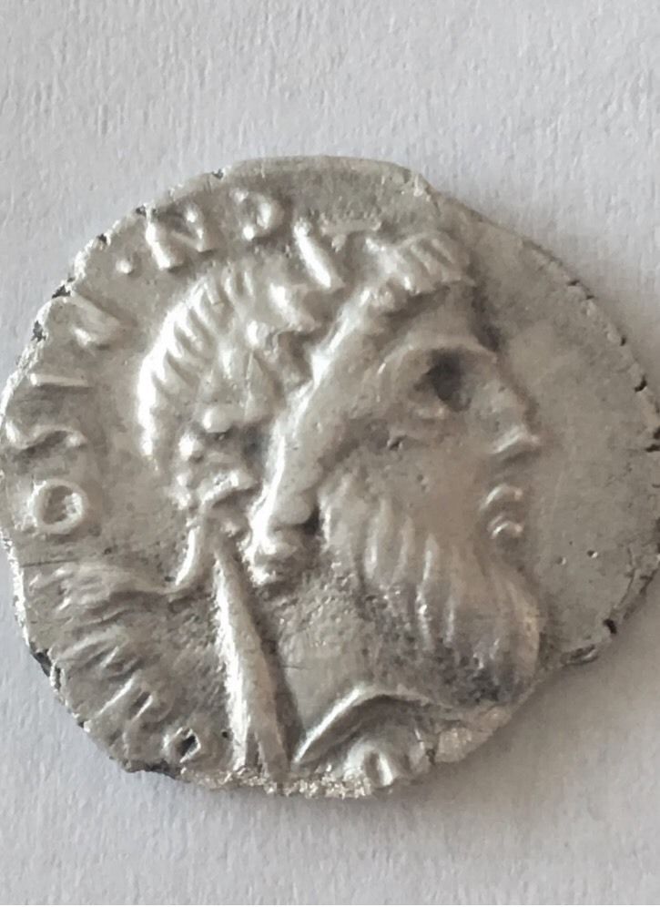 Gnaeus Pompeius Magnus . 49-48 BC. AR Denarius (18mm, 3,35g, )