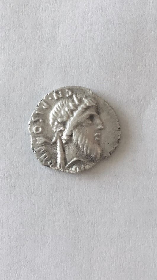 Gnaeus Pompeius Magnus . 49-48 BC. AR Denarius (18mm, 3,35g, )