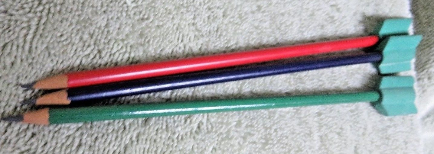 VINTAGE SOUVENIR CROSS LAKE MINNESOTA 3 ARROW PENCILS IN QUIVER