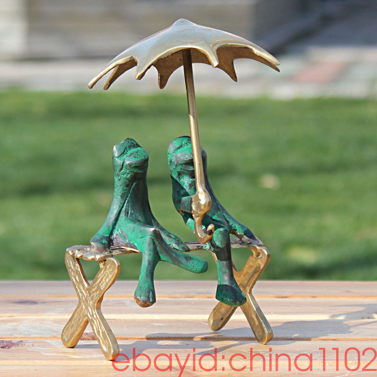 Art Deco Sculpture Modern art bronze"Frog Hold an umbrella" statue bronze decor