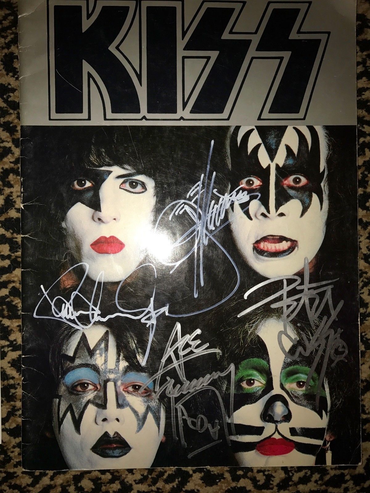 KISS 1979 Dynasty original vintage tour book AUTOGRAPHED SIGNED by ALL BAS LOA