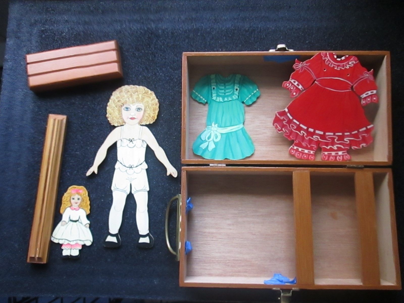 WOOD PAPER DOLLS IN NICE  WOOD BOX W/GOLD TRIM MAVA'S LTD