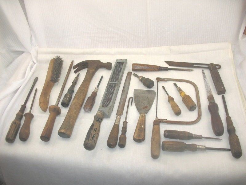 HUGE Lot OF OLD RUSTY Vintage & Antique Wood Handled Tools PRIMITIVE ART ~52F7