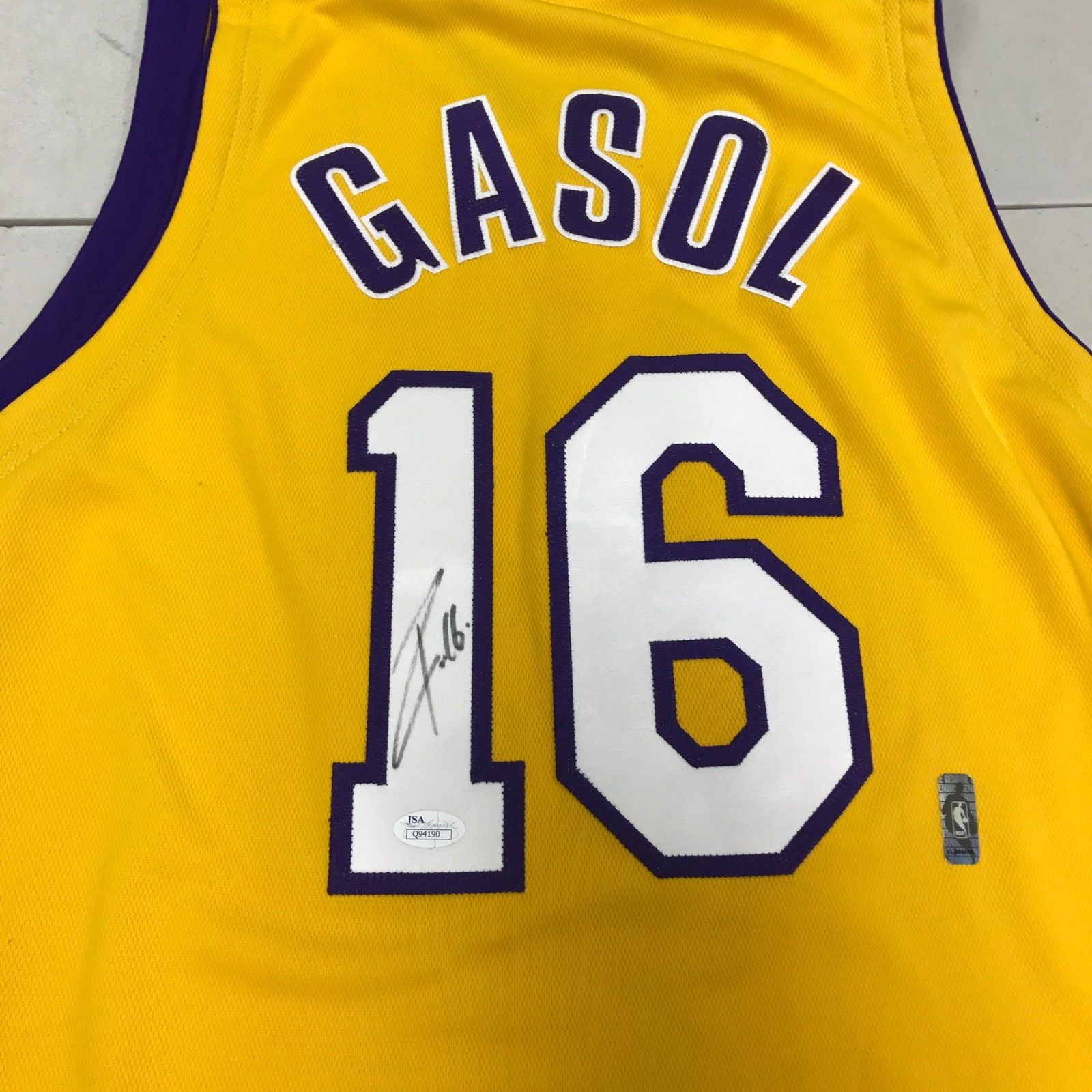 2008-09 Pau Gasol Game Used Signed Los Angeles Lakers Jersey JSA COA