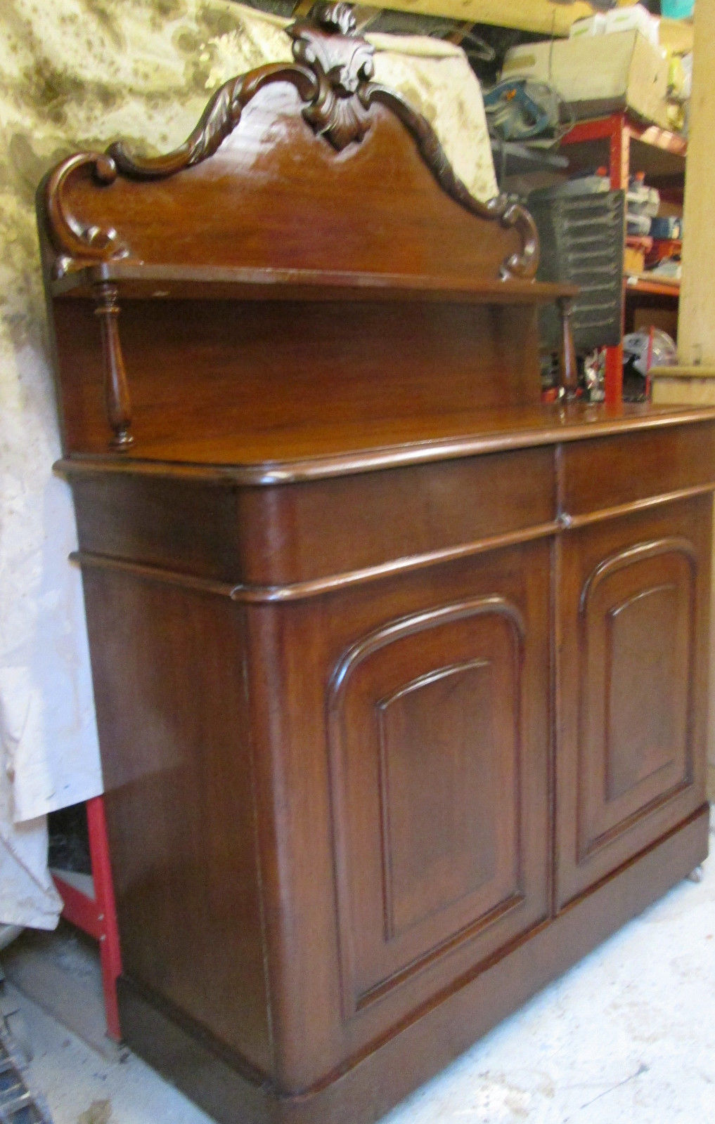 VICTORIAN FLAME MAHOGANY CHIFFONIER Dresser sideboard cabinet server