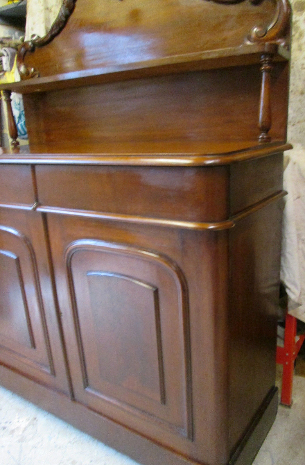 VICTORIAN FLAME MAHOGANY CHIFFONIER Dresser sideboard cabinet server