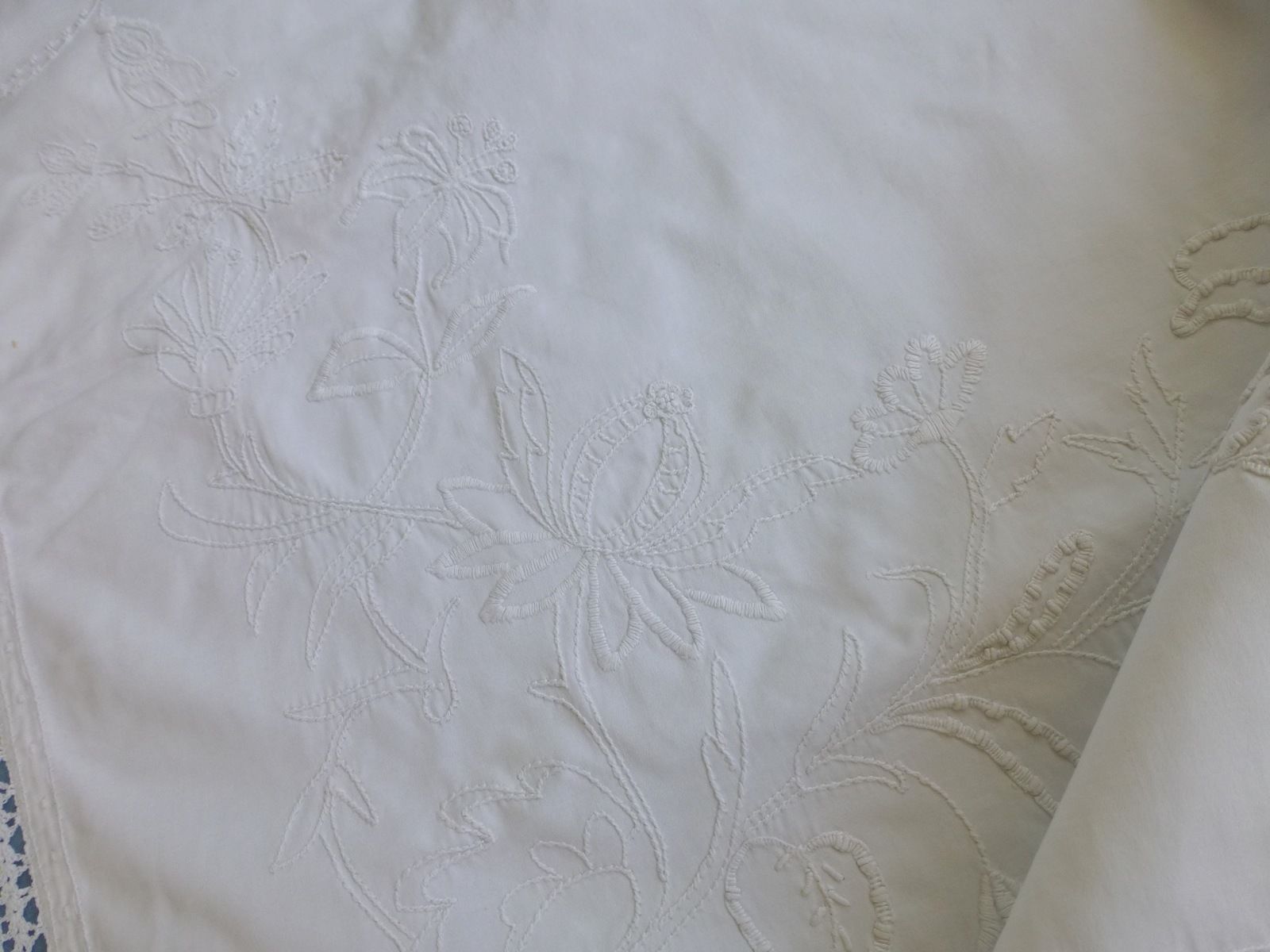 Antique Edwardian hand embroidered white work tea tablecloth crochet lace edge