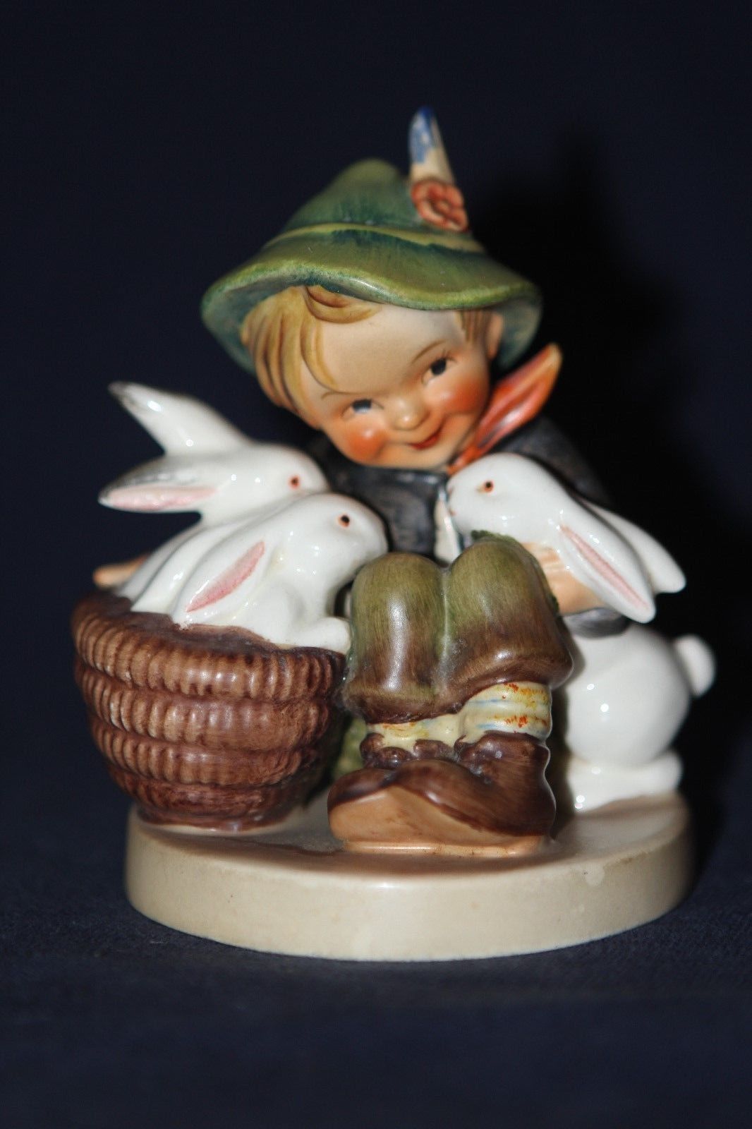 Vintage Goebel Hummel Figurine Playmates TMK3  4"  33  77