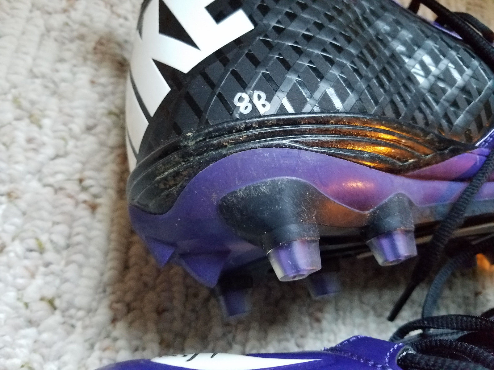 2012 Baltimore Ravens Signed Game Used Dennis Pitta Worn Cleats BYU Auto