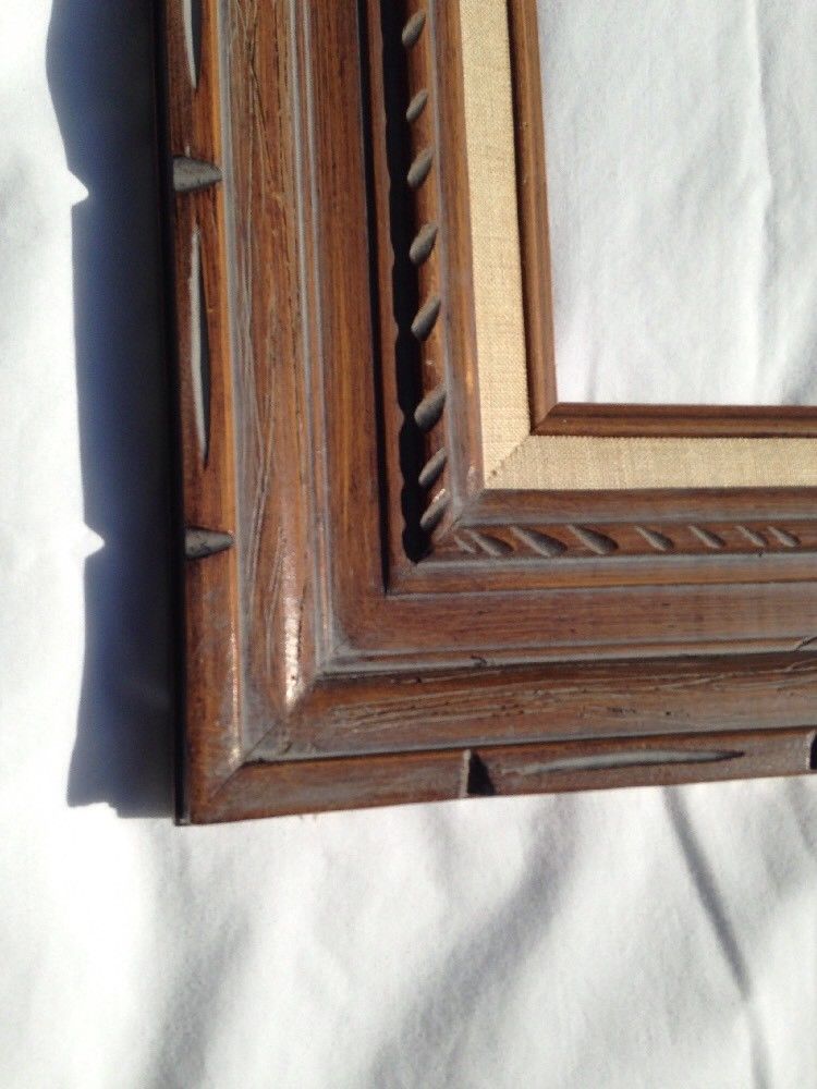 Vintage mid century Heavy Carved Wood Frame 12 X 16 EUC