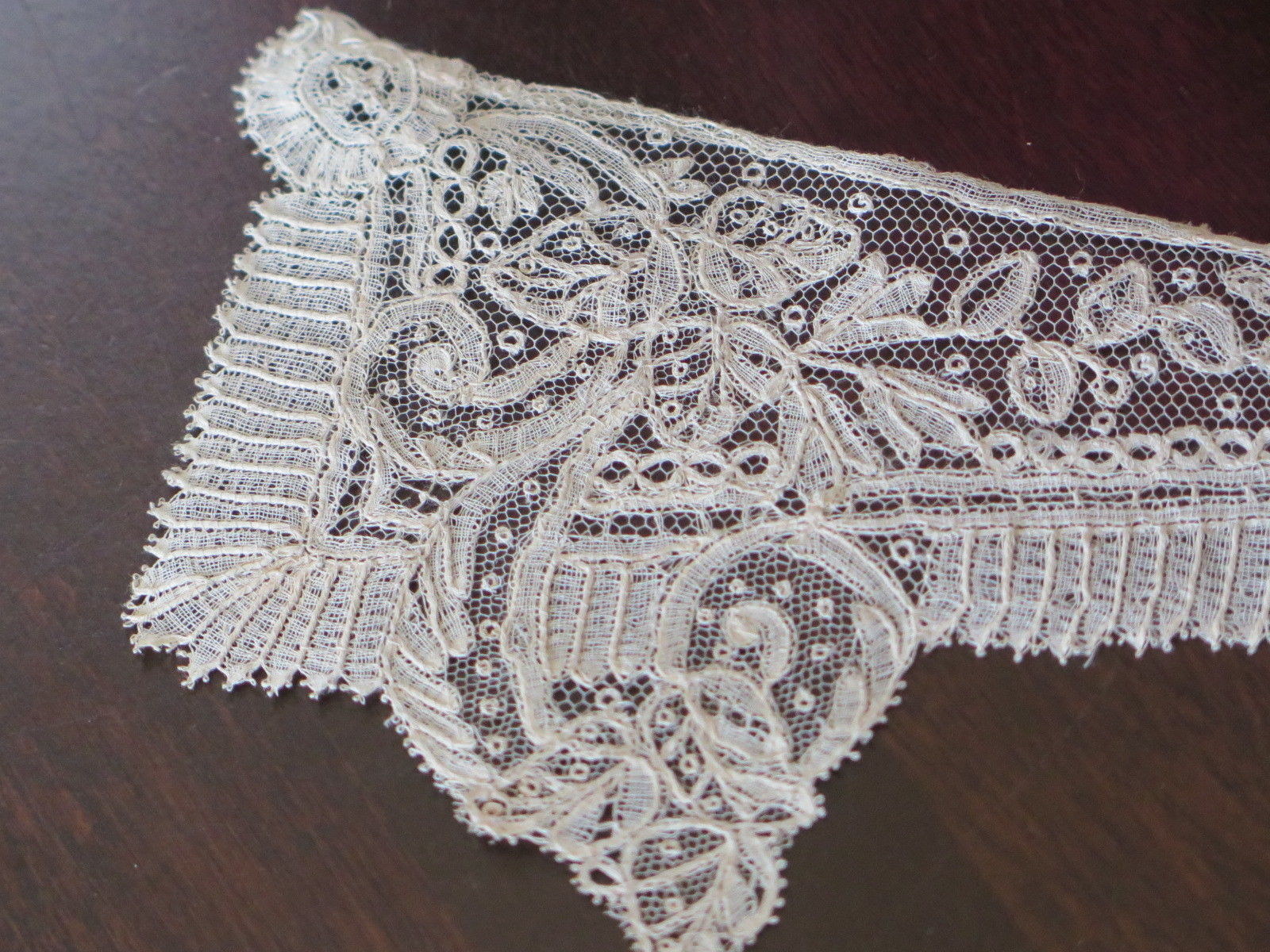 Vtg Antique Brussels Needle Point Lace 19th Century Ladies Cuffs Handmade