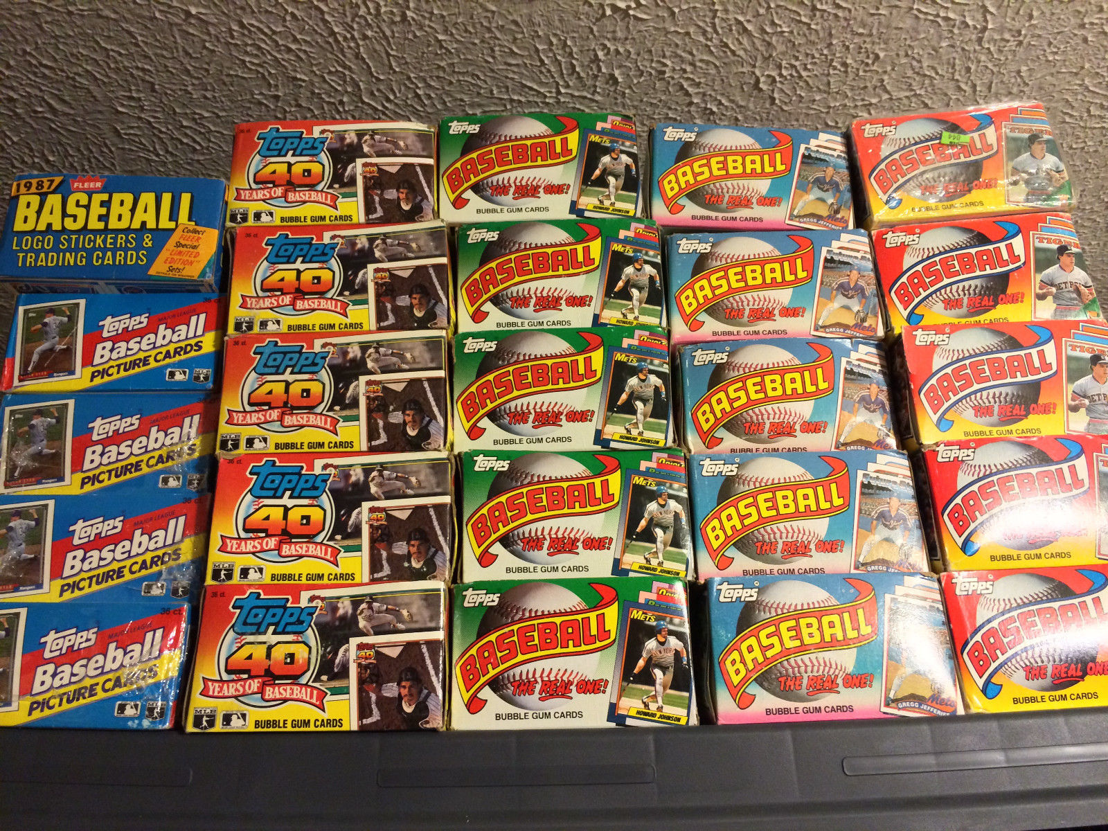 Old Baseball Cards - Unopened Packs fr Wax Box.  Huge Vintage 100 Card Lot