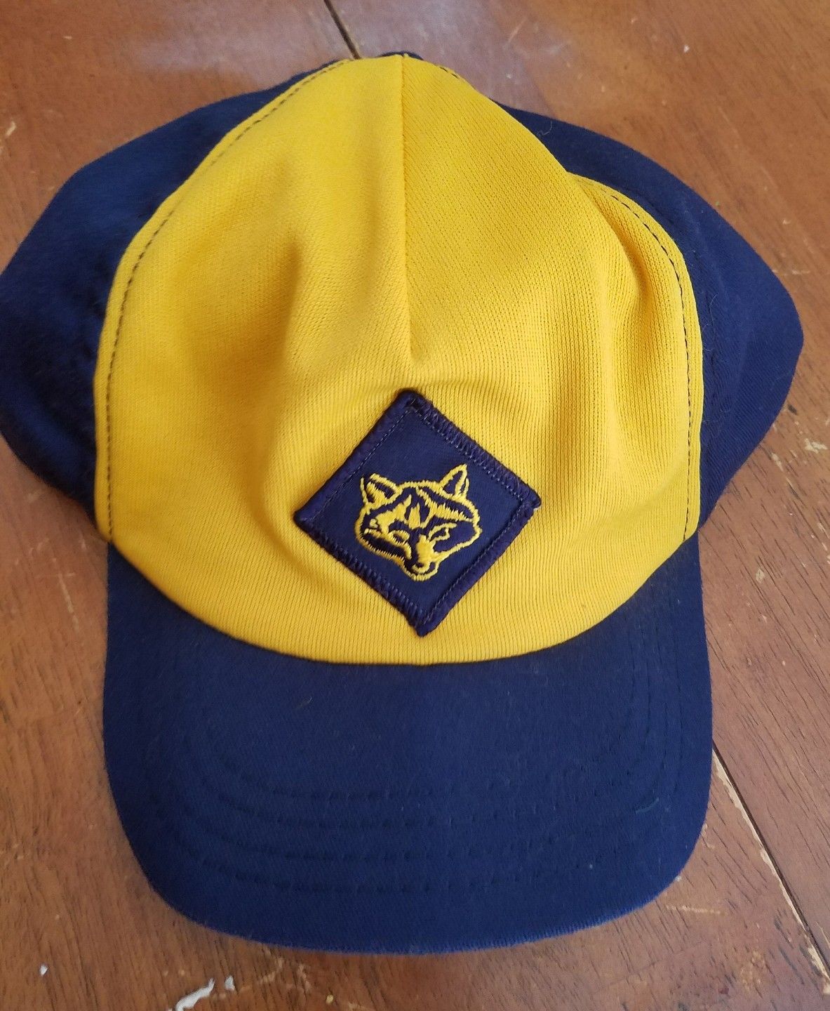 Vintage BOY SCOUTS OF AMERICA BSA Cub Scouts Wolf Yellow & Blue Snapback Cap Hat