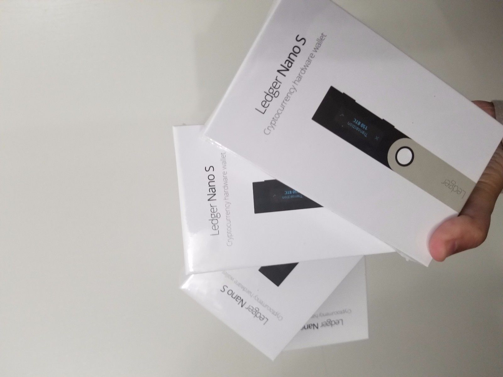 (NEW IN STOCK) Ledger Nano S Cryptocurrency Hardware Wallet Bitcoin Ethereum