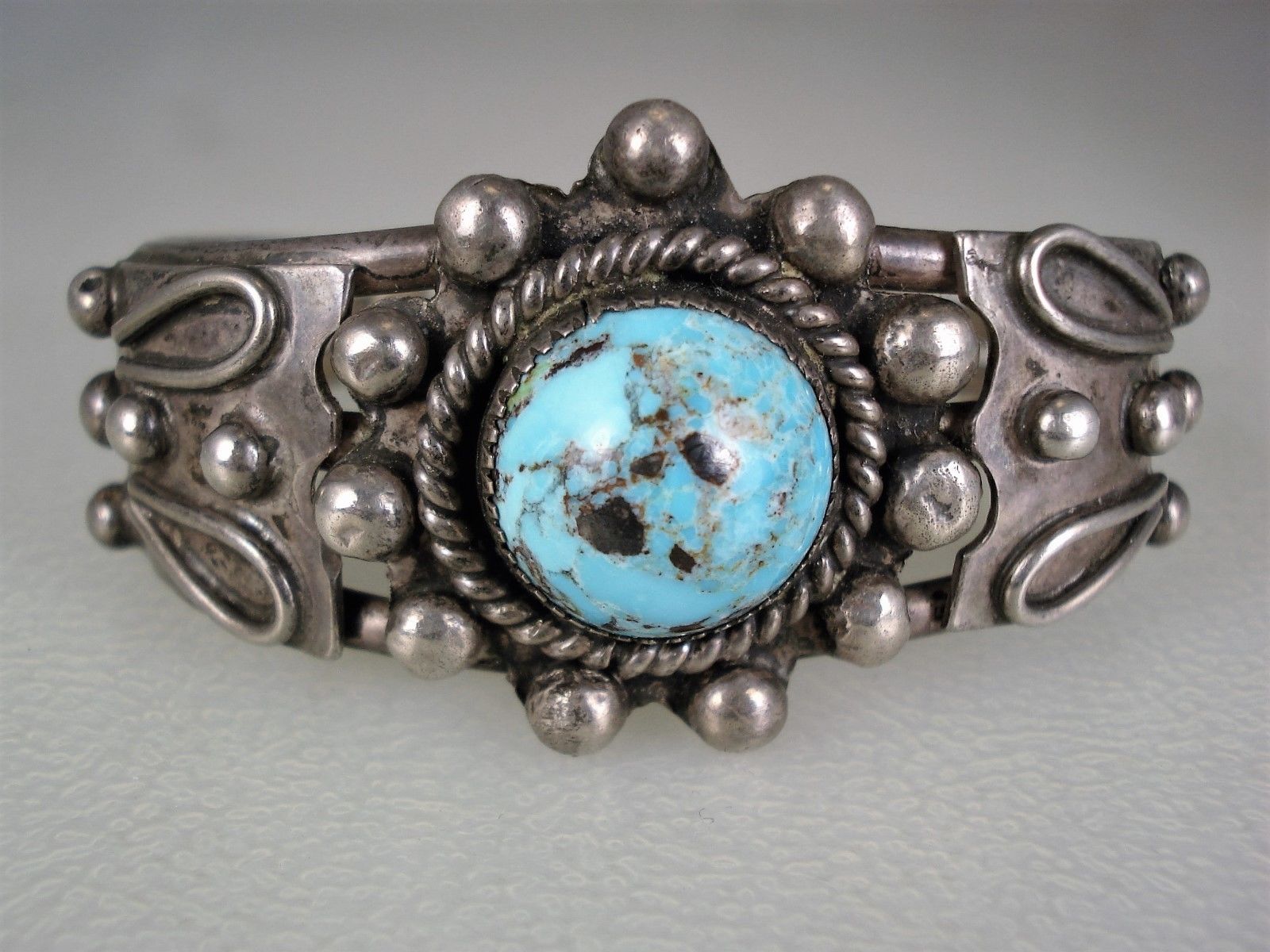 OLD PUEBLO INDIAN / NAVAJO STERLING SILVER & TURQUOISE BRACELET