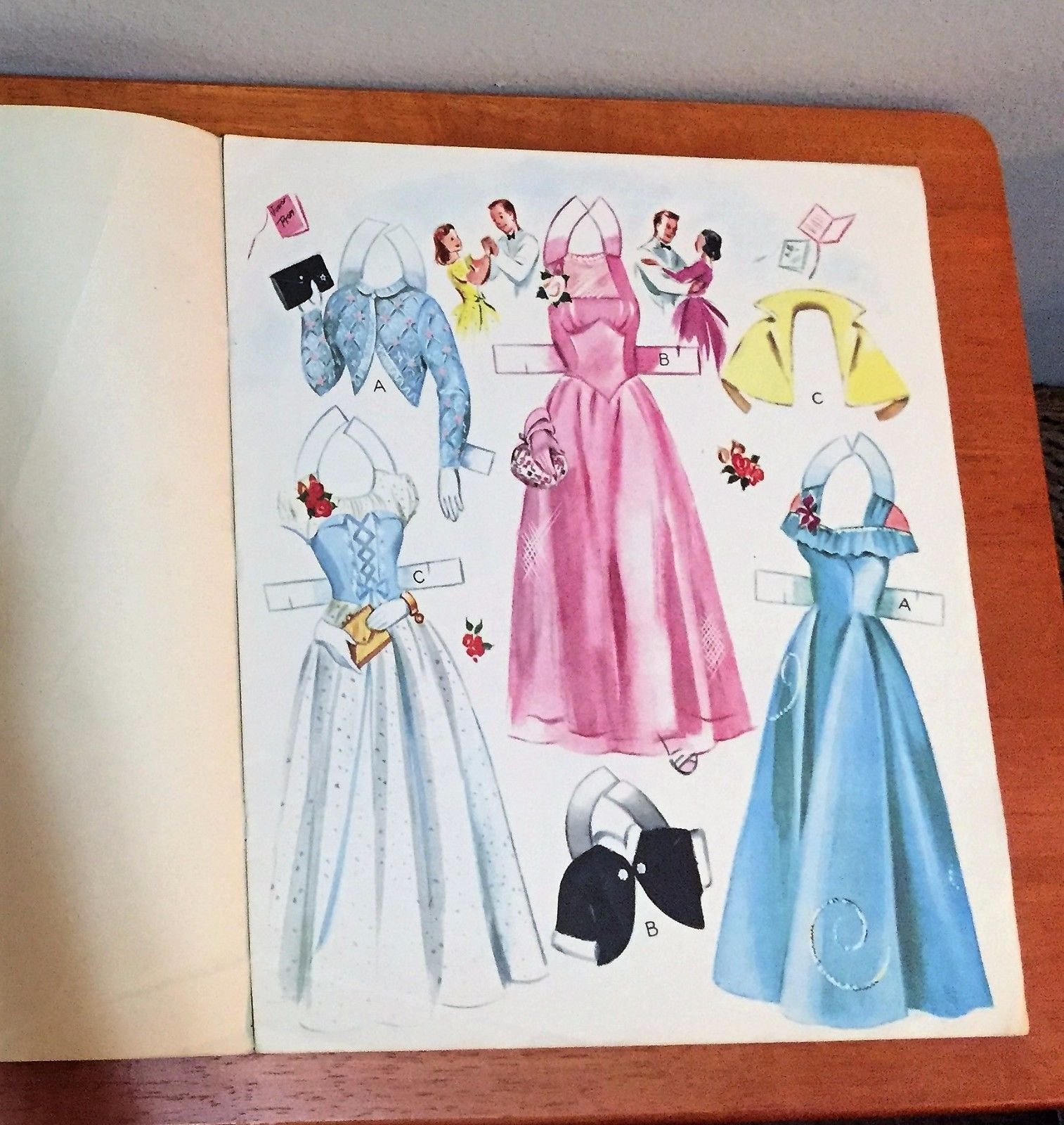 ORIGINAL 1950's - Paper Doll Book UNCUT