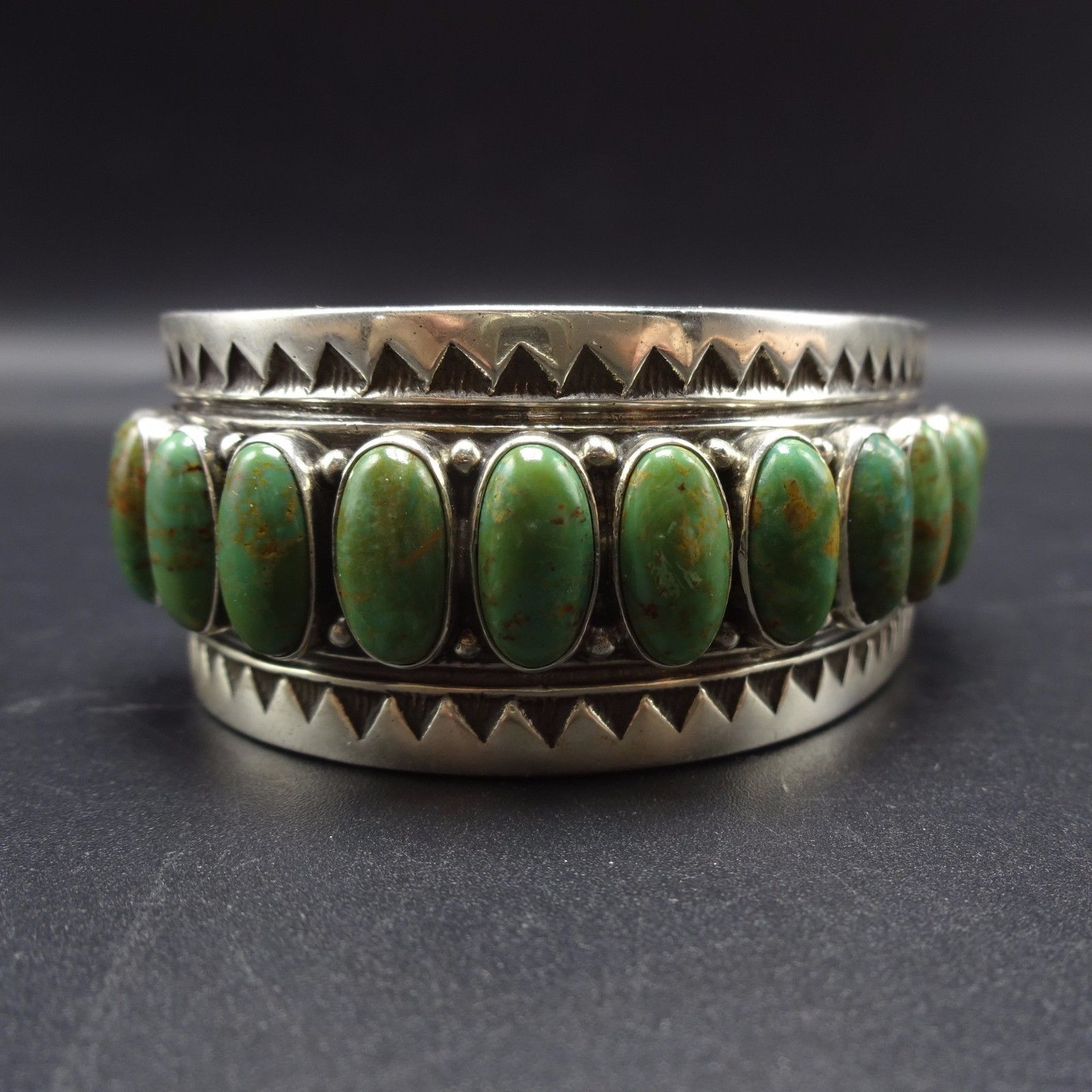 Heavy Vintage NAVAJO Sterling Silver & Green Manassa TURQUOISE Cuff BRACELET