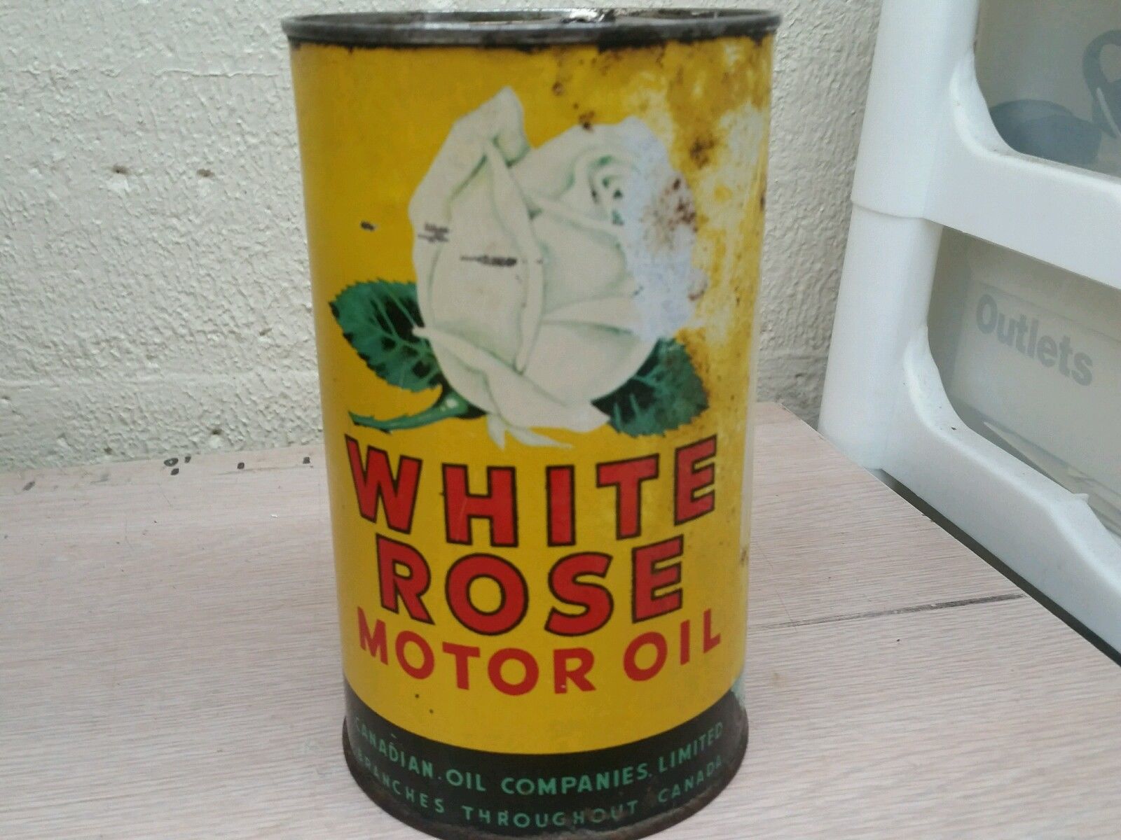 VINTAGE ADVERTISING WHITE ROSE Motor Oil sign tin canadian can