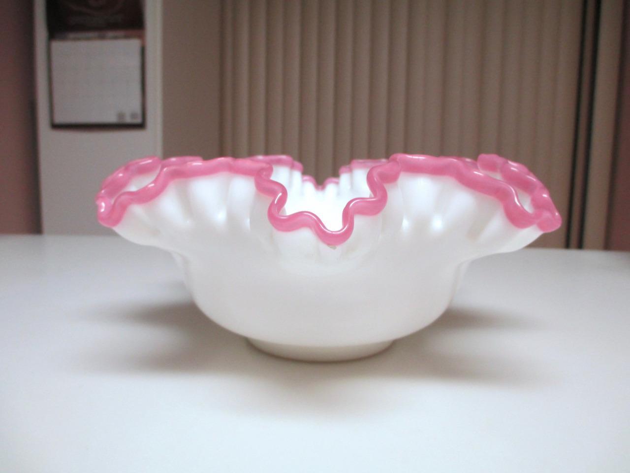 VINTAGE FENTON 10" APPLE BLOSSOM CREST RUFFLED ART GLASS  BOWL