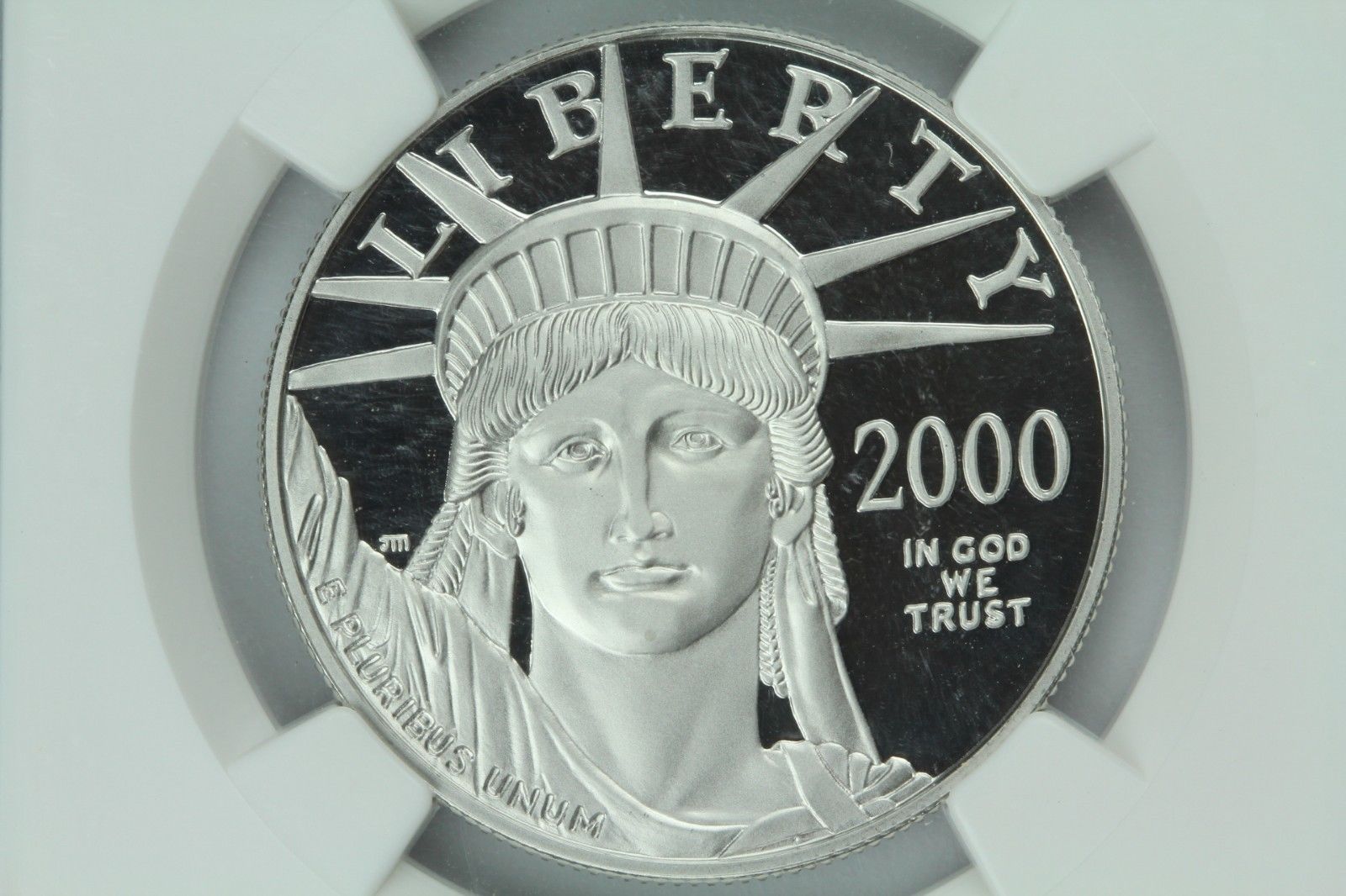 2000-W American Platinum Eagle $100 NGC Graded 70 Proof Ultra Cameo 1oz Coin D4