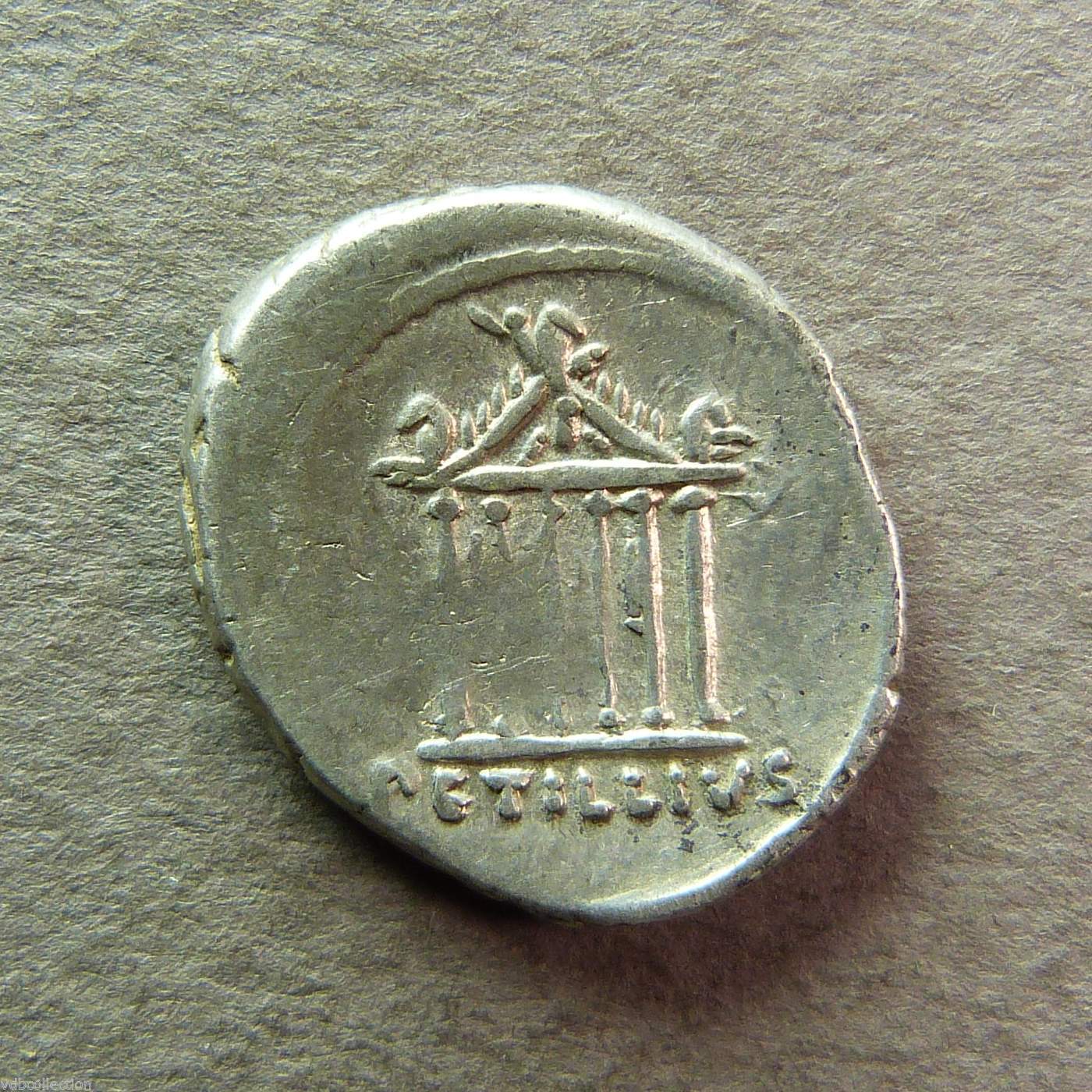 Denier de la République - PETILLIA - Rome, 43 AC - RCV 485 - R2 - TTB