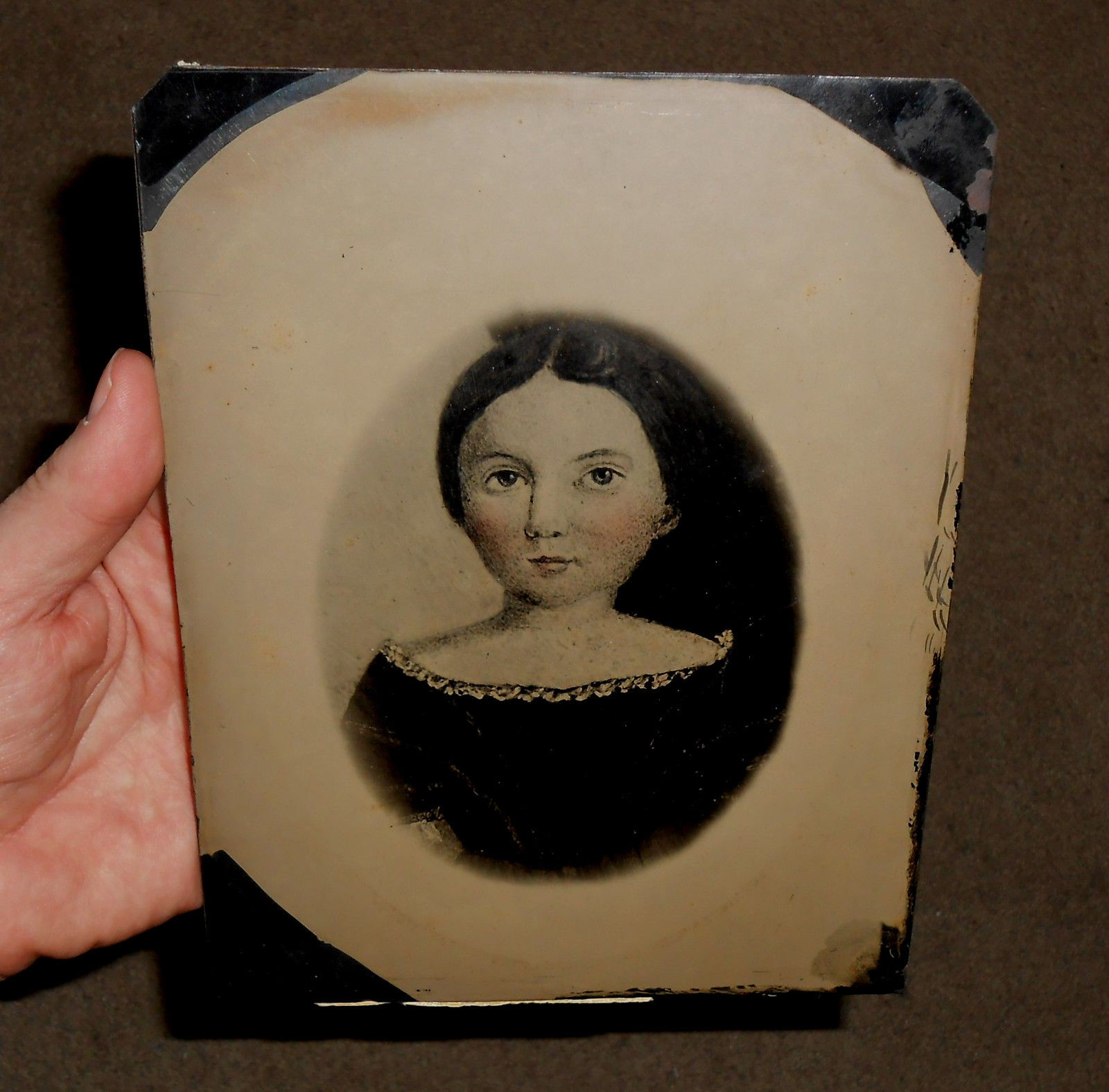 OLD VINTAGE ANTIQUE FULL PLATE TINTYPE PHOTO PRETTY YOUNG GIRL FOLK ART PICTURE