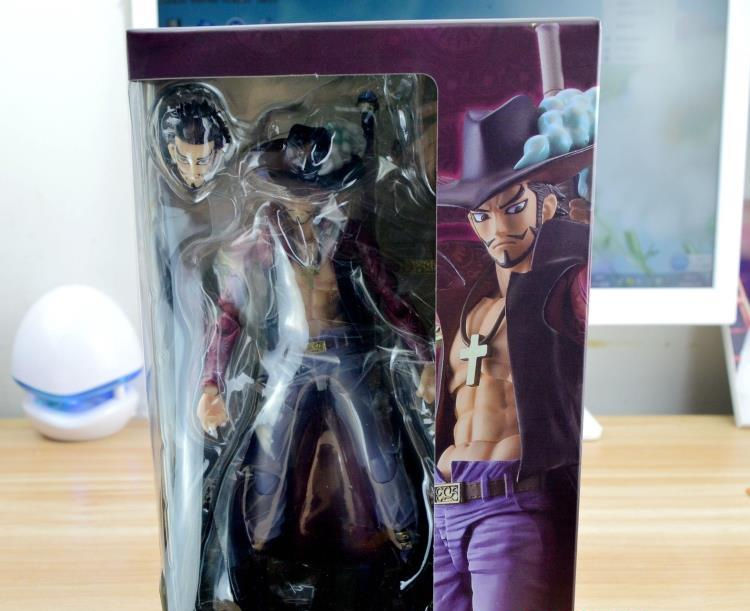 7'' Anime Figma One Piece Movable Dracule Mihawk  Action Figure Toy Figurine