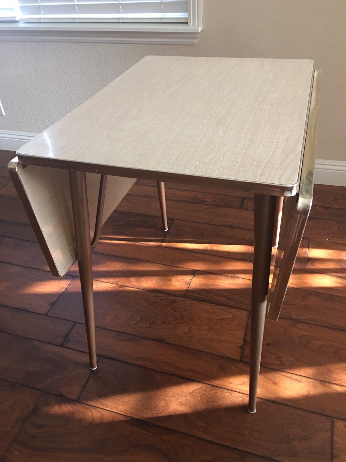 MID CENTURY MODERN DROP LEAF FORMICA DINETTE TABLE APARTMENT SIZE