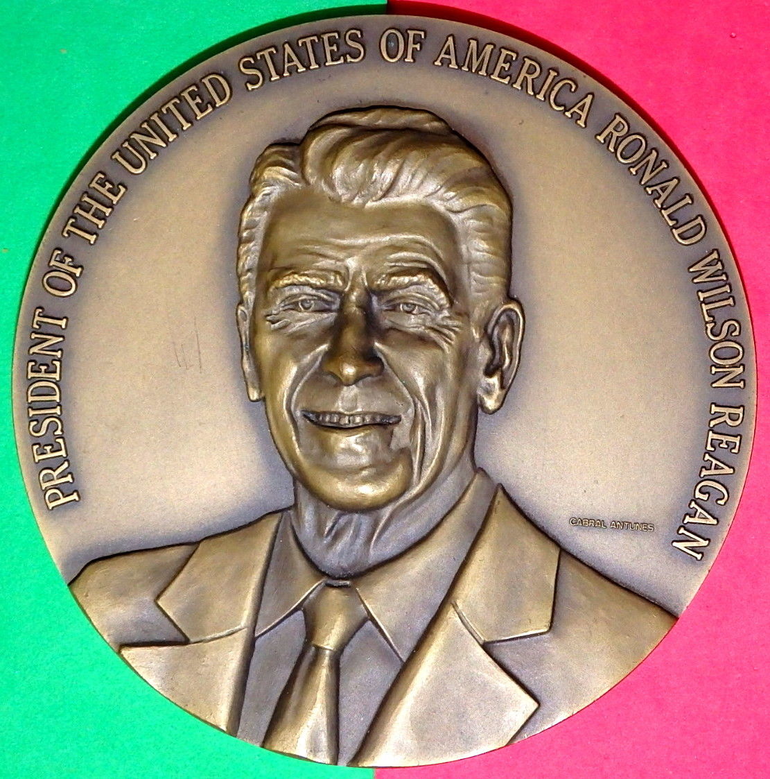 U.S.A. PRESIDENT / RONALD REAGAN / VISIT TO PORTUGAL / BRONZE MEDAL BY ANTUNES