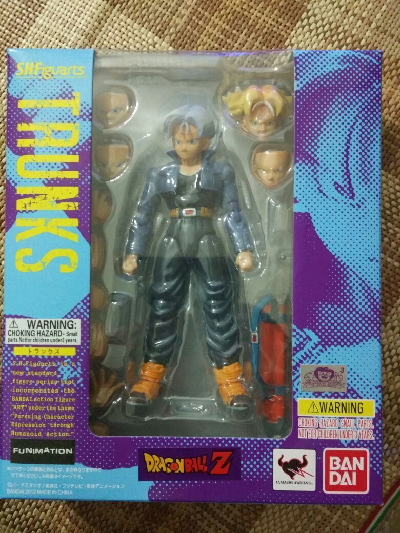 S.H. Figuarts Super Saiyan God Goku Dragonball Z Trunks Action Figure IN BOX