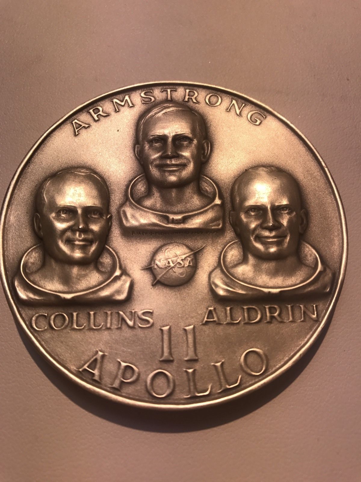 Apollo 11 .999 Silver Medallic Art Company Medal 4.91oz Silver In Original Box