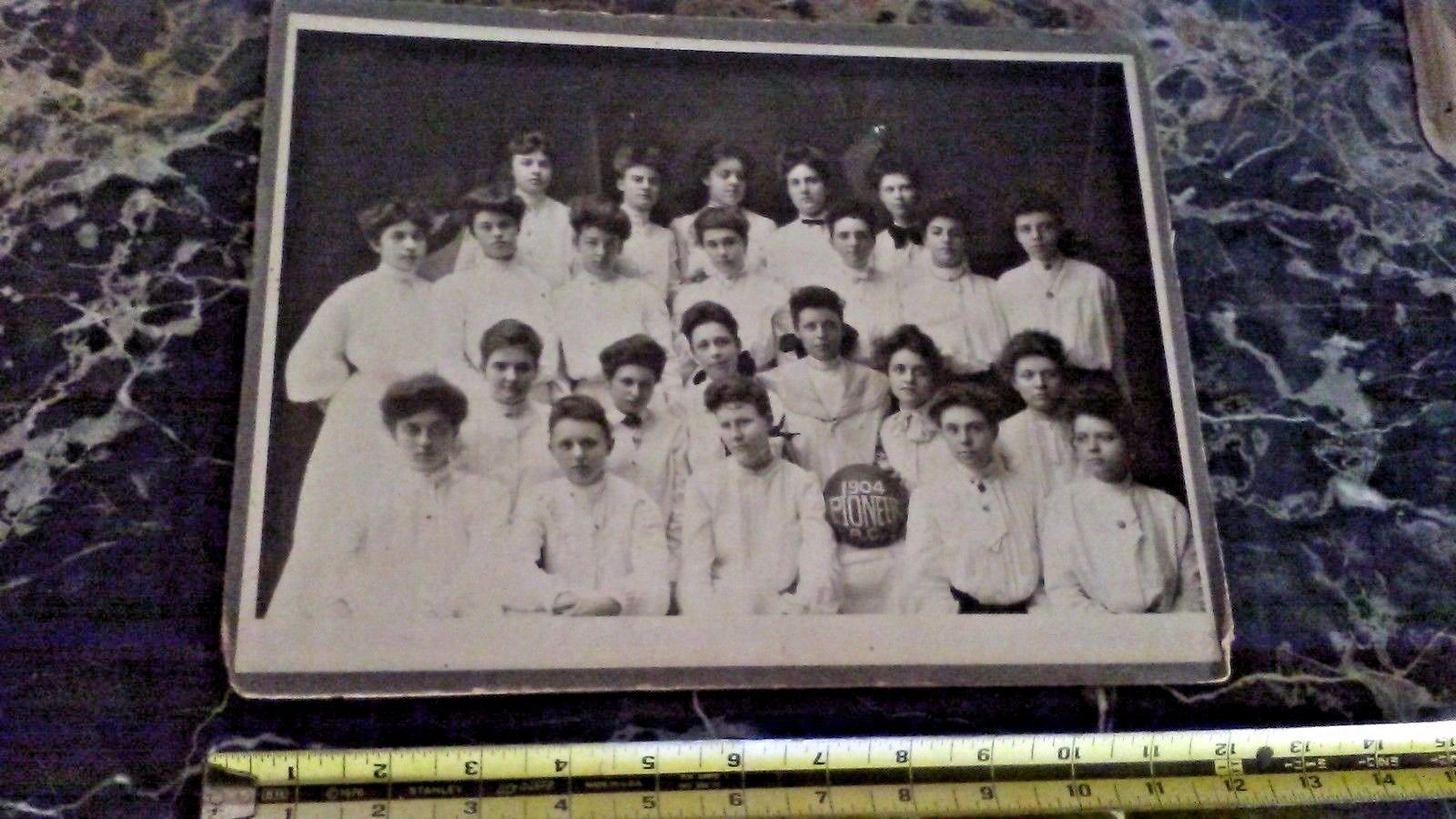 Super Rare ! 9 x 12" Photo 1904 St Louis Women's Basketball Team World's Fair ?