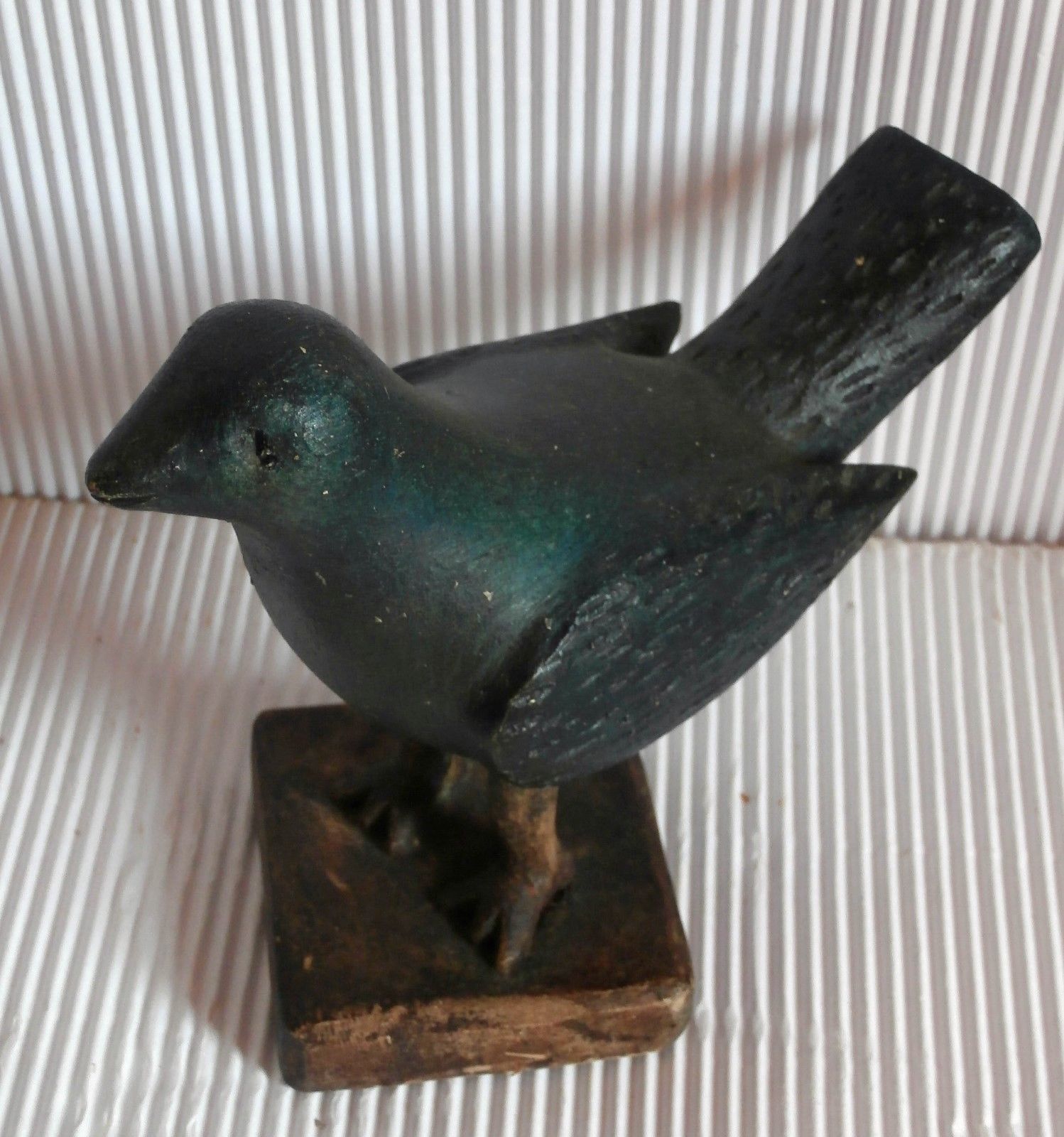 Rare Folk Art Hand Carved  bird  MAGNIFICENT  WORK  And  color  patina