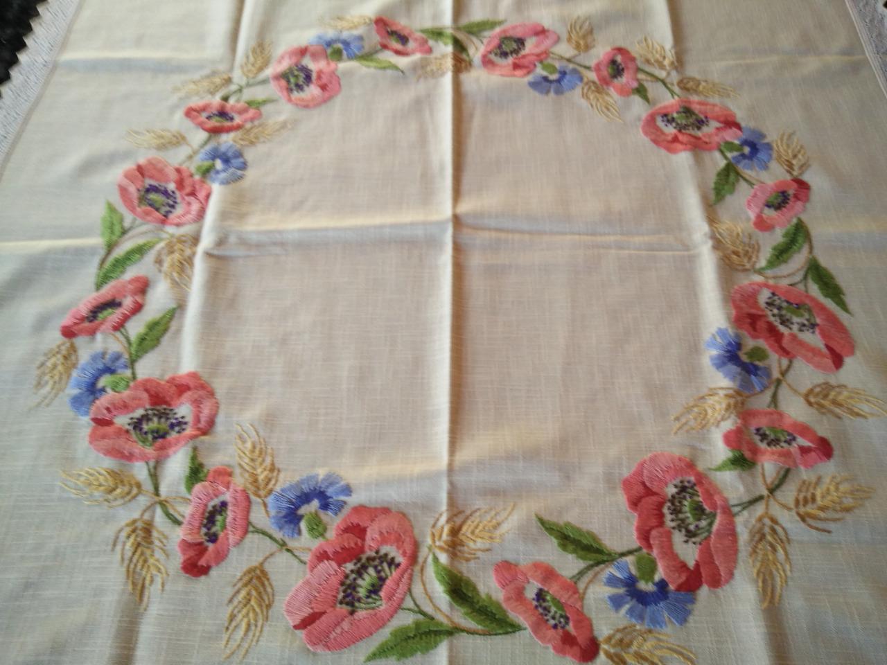 Red Poppy/Blue Cornflower & Wheat Circle ~ Vintage Hand Embroidered Tablecloth